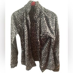 Kasie (?) brand grey leopard print fleece